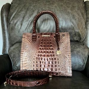 NWT Brahmin Caroline by in Mocha ombre Melbourne. Smoke free. Great fall color!!
